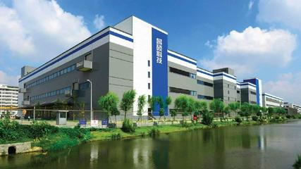 上?？氨雀皇靠档某壒S:10萬打工青年造出全球1/2的蘋果手機