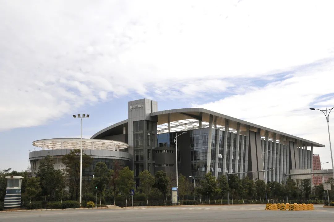 云南省 新浪財經(jīng)視角下的經(jīng)濟新動力與投資熱土